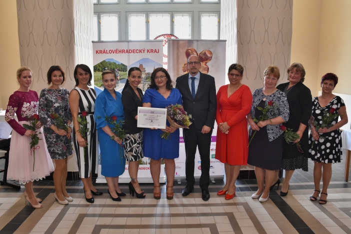 Finalistky souteze Zena regionu Kralovehradeckeho kraje